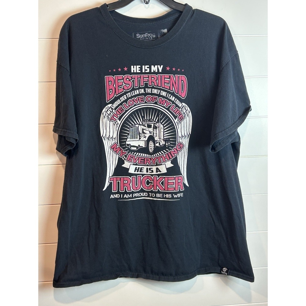 Sun frog "Trucker Wife" Tshirt Women's XL Black